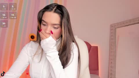 Snapshot of mariilyn_rouse_ chatting on 02/05/25, 10:01 Marilyn online show from 02/05/25, 10:01