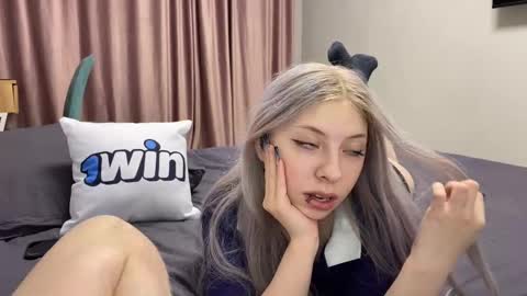 Mariko and Rin online show from 02/01/25, 06:08