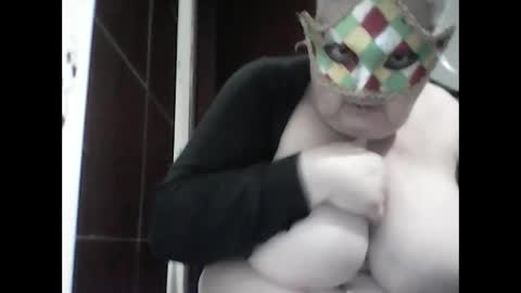 Snapshot of marilu64 chatting on 12/04/24, 07:23 marilu64 online show from 12/04/24, 07:23