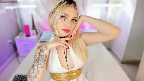 Mariluu  online show from 06/06/26, 03:50