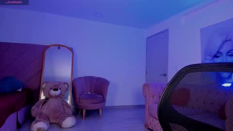 Marily Daniela online show from 10/02/25, 02:18