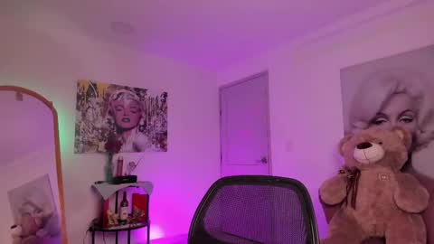 Marily Daniela online show from 02/15/26, 11:01