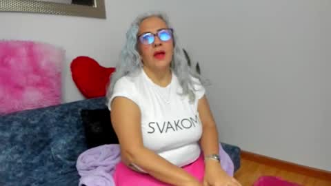 Snapshot of marilyn70 chatting on 11/23/25, 11:37 marilyn70 online show from 11/23/25, 11:37