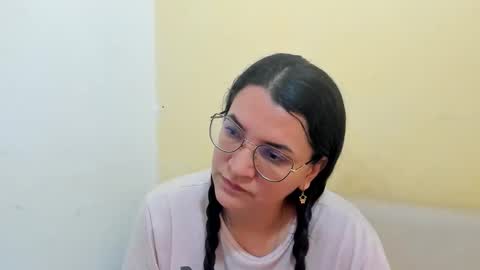 Snapshot of marilyn_garcia chatting on 03/30/26, 02:07 MARILYN SEXY online show from 03/30/26, 02:07