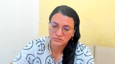 Snapshot of marilyn_garcia chatting on 04/09/26, 03:17 MARILYN SEXY online show from 04/09/26, 03:17