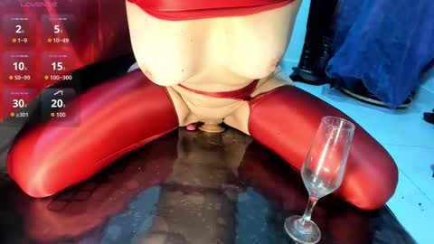 marilyn_jon3s online show from 10/17/25, 03:14