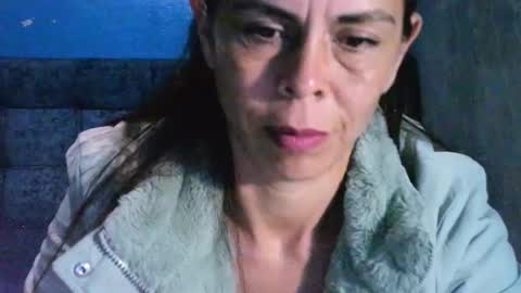 Snapshot of marilyn_xxxx chatting on 01/02/25, 11:06  Marilyn  online show from 01/02/25, 11:06