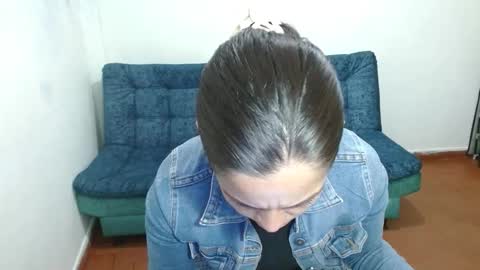Snapshot of marilyn_xxxx chatting on 10/12/25, 10:31  Marilyn  online show from 10/12/25, 10:31
