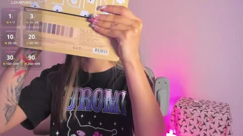 Snapshot of marin_kitoko chatting on 04/11/26, 01:15 Marin kitoko online show from 04/11/26, 01:15