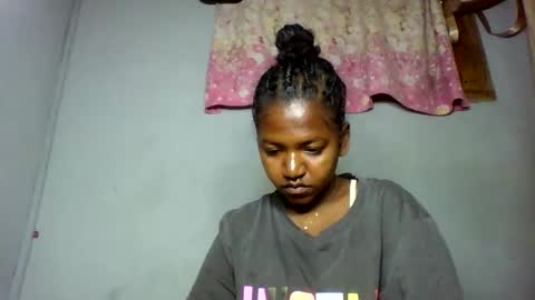 Snapshot of marina0506 chatting on 01/12/26, 04:56 marina0506 online show from 01/12/26, 04:56