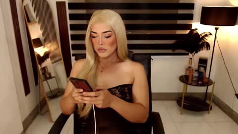 marina online show from 02/06/25, 07:35