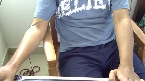 Snapshot of marinavine chatting on 01/01/25, 03:02 The SHY UncutBoy online show from 01/01/25, 03:02