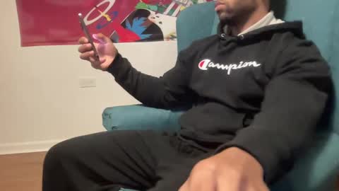 Snapshot of marineguyk19 chatting on 02/14/25, 10:36 Z online show from 02/14/25, 10:36