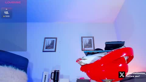 Snapshot of marinelaveau chatting on 02/23/25, 03:56 marinelaveau online show from 02/23/25, 03:56