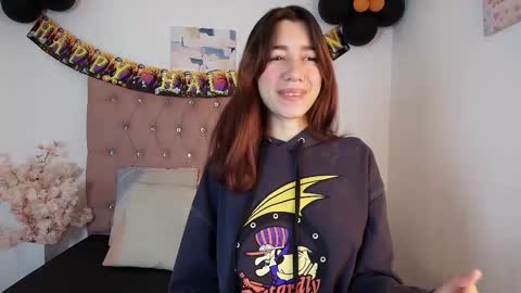 marinette online show from 10/23/25, 01:21