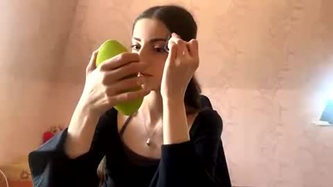 Anny online show from 06/18/26, 09:14