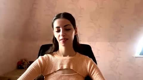 Anny online show from 06/19/26, 08:18