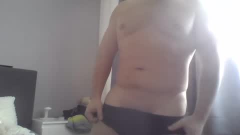 Snapshot of mario17o3 chatting on 02/24/26, 07:28 Hot N Horny online show from 02/24/26, 07:28