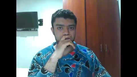 Snapshot of mario98e chatting on 06/08/26, 02:23 mario98e online show from 06/08/26, 02:23