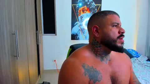 Snapshot of mario_teran chatting on 11/15/25, 03:15 Mario Teran online show from 11/15/25, 03:15