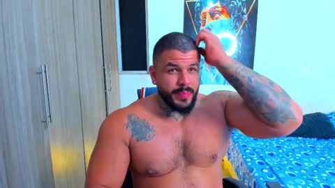 Snapshot of mario_teran chatting on 11/18/25, 03:45 Mario Teran online show from 11/18/25, 03:45