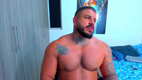 Snapshot of mario_teran chatting on 11/19/25, 03:06 Mario Teran online show from 11/19/25, 03:06