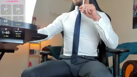Snapshot of marioslim chatting on 06/15/26, 04:47 marioslim online show from 06/15/26, 04:47