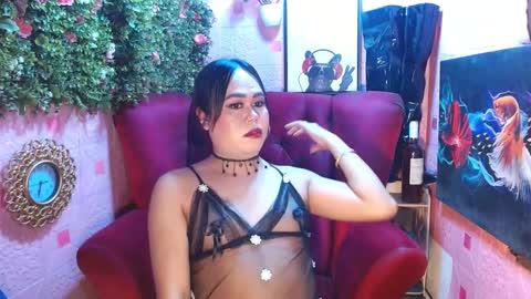 Snapshot of mariposa_911 chatting on 03/10/25, 03:45 LEAH online show from 03/10/25, 03:45