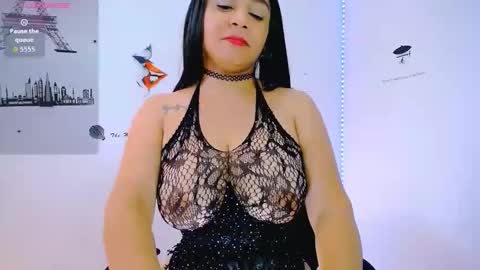 Snapshot of mariposaxox chatting on 11/20/25, 07:35 Pao online show from 11/20/25, 07:35