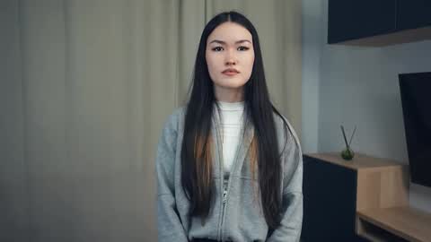 Akari online show from 11/30/25, 07:18