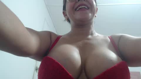 Snapshot of mariska_69 chatting on 04/10/26, 01:16 mariska_69 online show from 04/10/26, 01:16