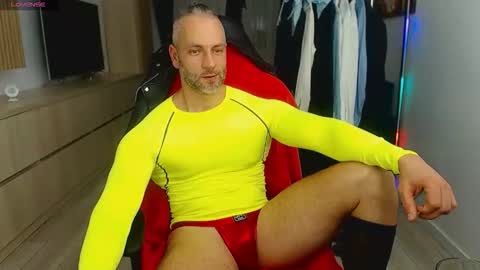 MarisMuscle online show from 11/18/25, 08:02