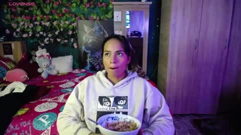 Maritza Ferrer -Samara Beltran online show from 02/17/25, 02:09