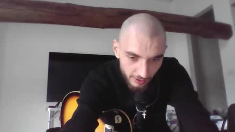 Snapshot of mariusbornofsin chatting on 12/05/25, 12:58 mariusbornofsin online show from 12/05/25, 12:58