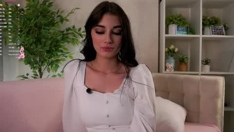 Snapshot of marivelmahlke chatting on 05/10/26, 04:12 Mari online show from 05/10/26, 04:12