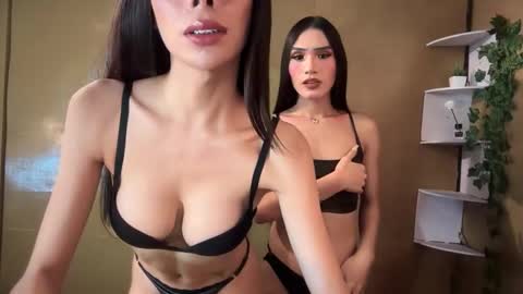 Snapshot of marjorieandersonxxx chatting on 11/27/25, 08:38 IM YOUR BABE GIRL LYCA online show from 11/27/25, 08:38