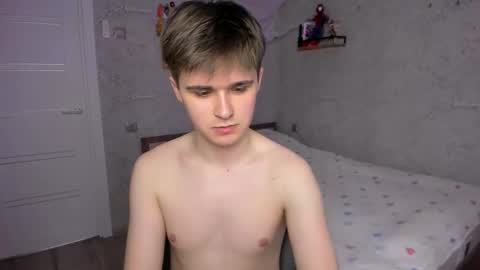 Snapshot of mark_bearcub chatting on 02/27/25, 01:49 Mark online show from 02/27/25, 01:49