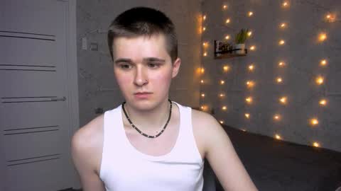 Snapshot of mark_bearcub chatting on 01/13/26, 01:44 Mark online show from 01/13/26, 01:44