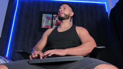 Snapshot of mark_buffet02 chatting on 12/06/24, 02:28 Mark Buffet online show from 12/06/24, 02:28