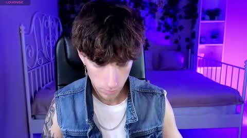 Snapshot of mark_caron chatting on 10/04/25, 08:07 mark_caron online show from 10/04/25, 08:07