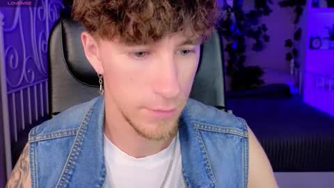 Snapshot of mark_caron chatting on 10/09/25, 08:51 mark_caron online show from 10/09/25, 08:51