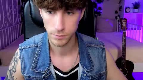 Snapshot of mark_caron chatting on 10/18/25, 08:53 mark_caron online show from 10/18/25, 08:53