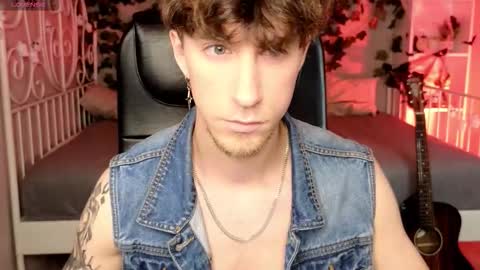 Snapshot of mark_caron chatting on 10/23/25, 08:18 mark_caron online show from 10/23/25, 08:18