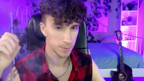 Snapshot of mark_caron chatting on 12/02/25, 08:26 mark_caron online show from 12/02/25, 08:26