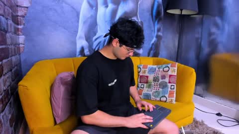 mark_evans1_ online show from 02/07/25, 02:50