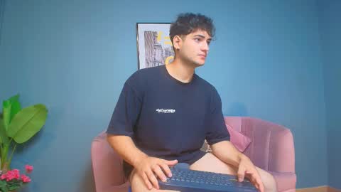 mark_evans1_ online show from 10/15/25, 02:17