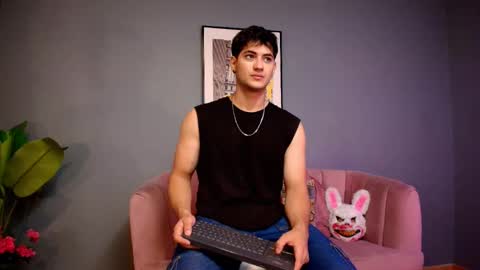 mark_evans1_ online show from 10/28/25, 02:42