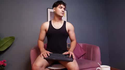 Snapshot of mark_evans1_ chatting on 11/12/25, 01:44 mark_evans1_ online show from 11/12/25, 01:44