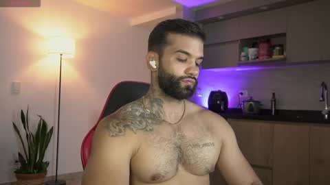 Snapshot of mark_hazze chatting on 03/20/26, 12:04 Mark online show from 03/20/26, 12:04