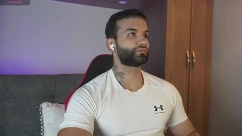 Snapshot of mark_hazze chatting on 03/28/26, 12:10 Mark online show from 03/28/26, 12:10